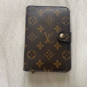 Louis Vuitton Bi fold Wallet authentic